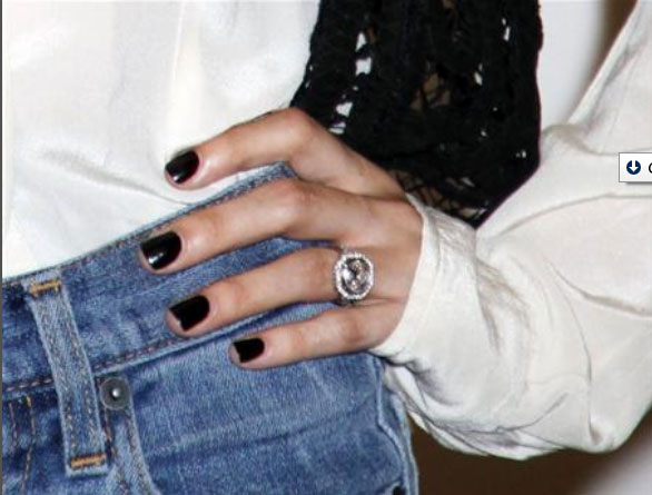 The engagement ring is from Neil Lane a jewelry designer. Nicole Richie 